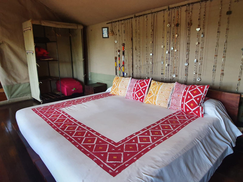 מיטה בלודג בקניה